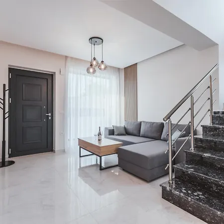 Вилла Infinity Theo Каламакион