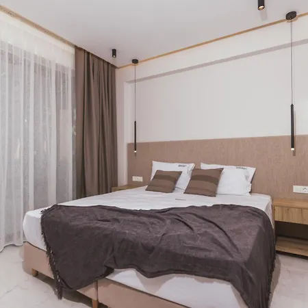 Villa Infinity Theo
