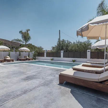 Infinity Theo Kalamákion