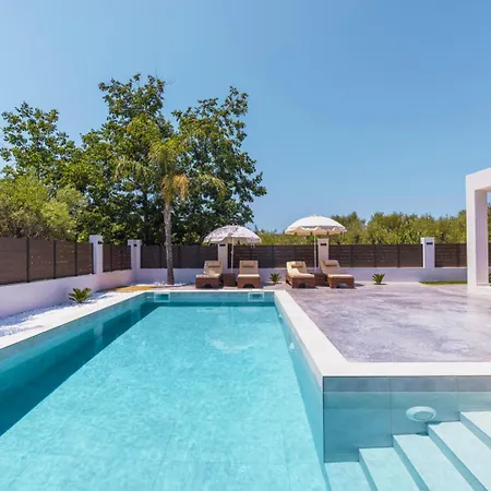 Villa Infinity Theo Kalamákion