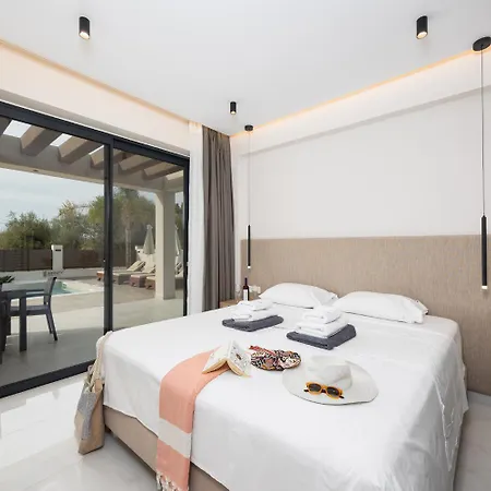 Vilă Infinity Theo Kalamákion