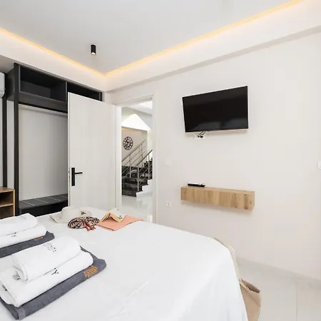 Vilă Infinity Theo Kalamákion