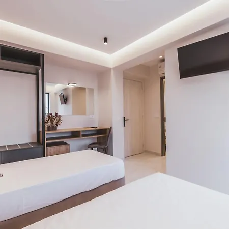 Infinity Theo Kalamákion